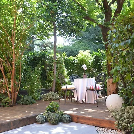 Bed & Breakfast Amobo 2*