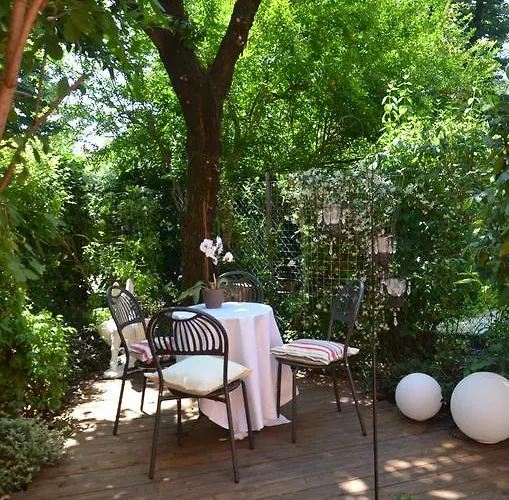 Couette-café Amobo 2*